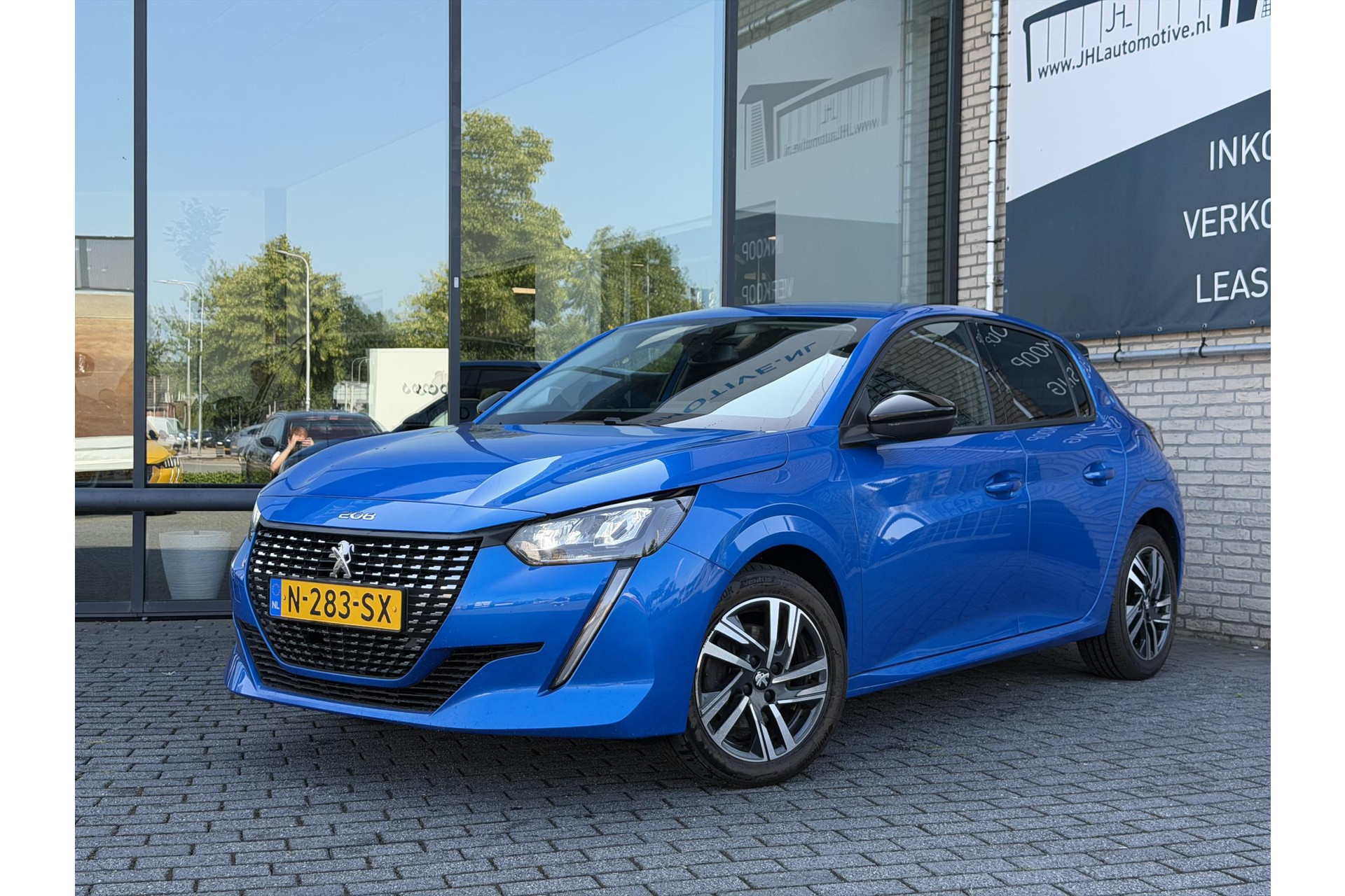 Peugeot 208 1.2 Allure*AUTOM*CARPLAY*ECC*CRUISE*NAVI*HAAK*CAM*